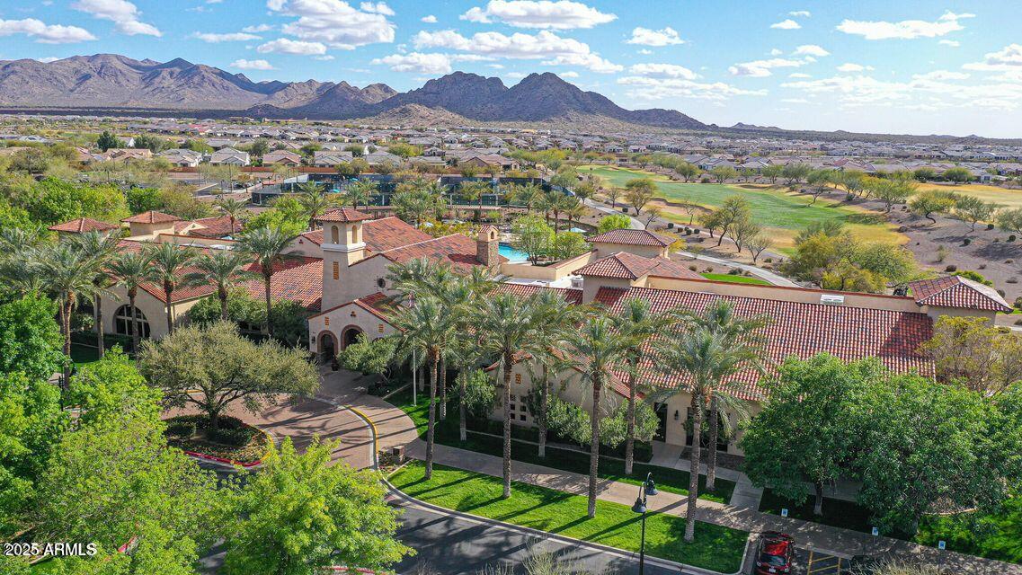 26764 W Ponderosa Lane