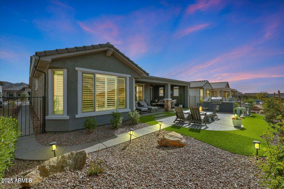 26764 W Ponderosa Lane