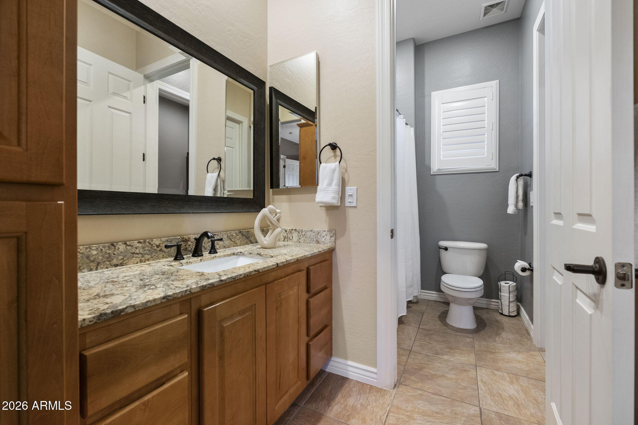 42010 N HARBOUR TOWN Court