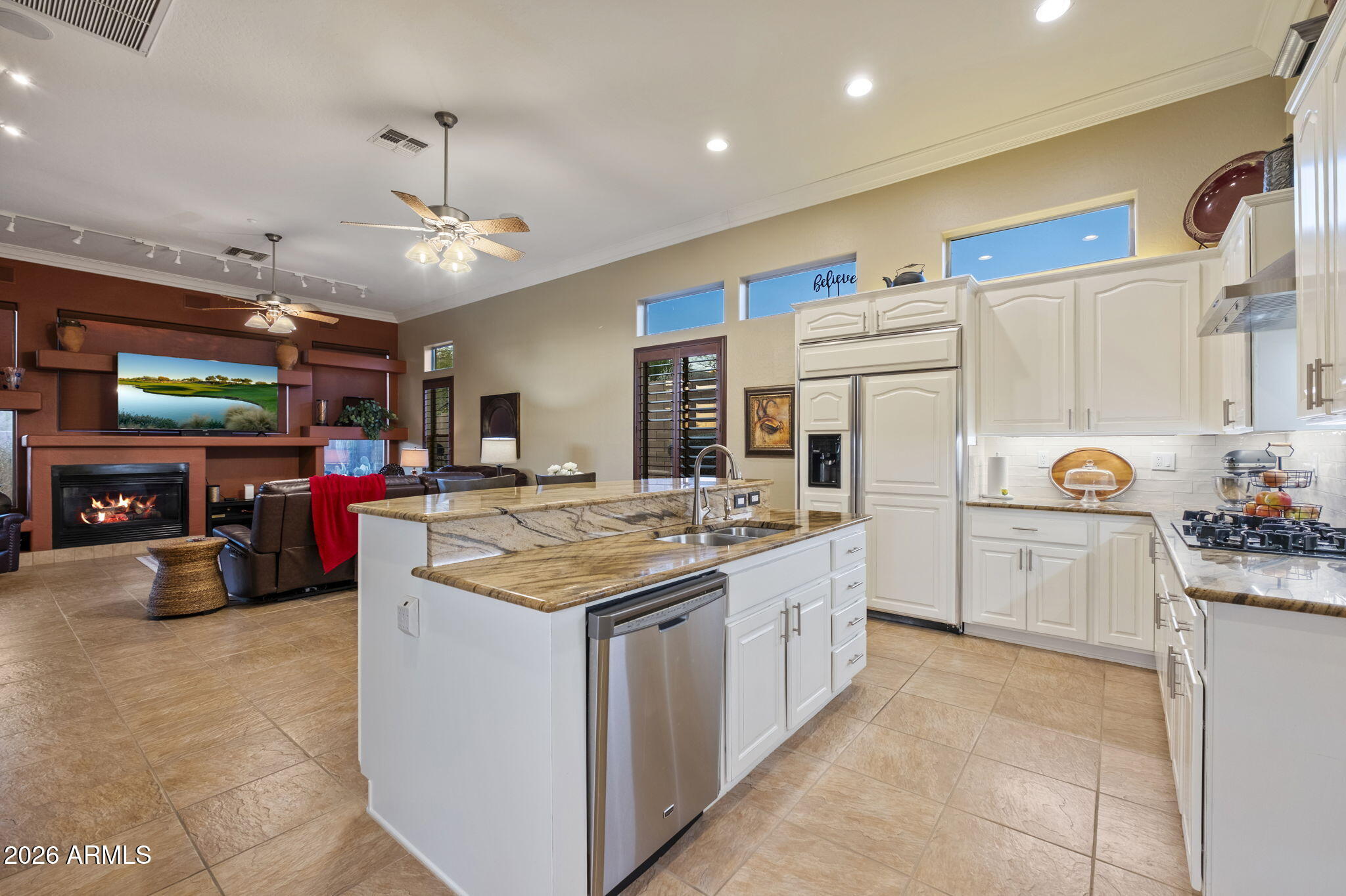 42010 N HARBOUR TOWN Court