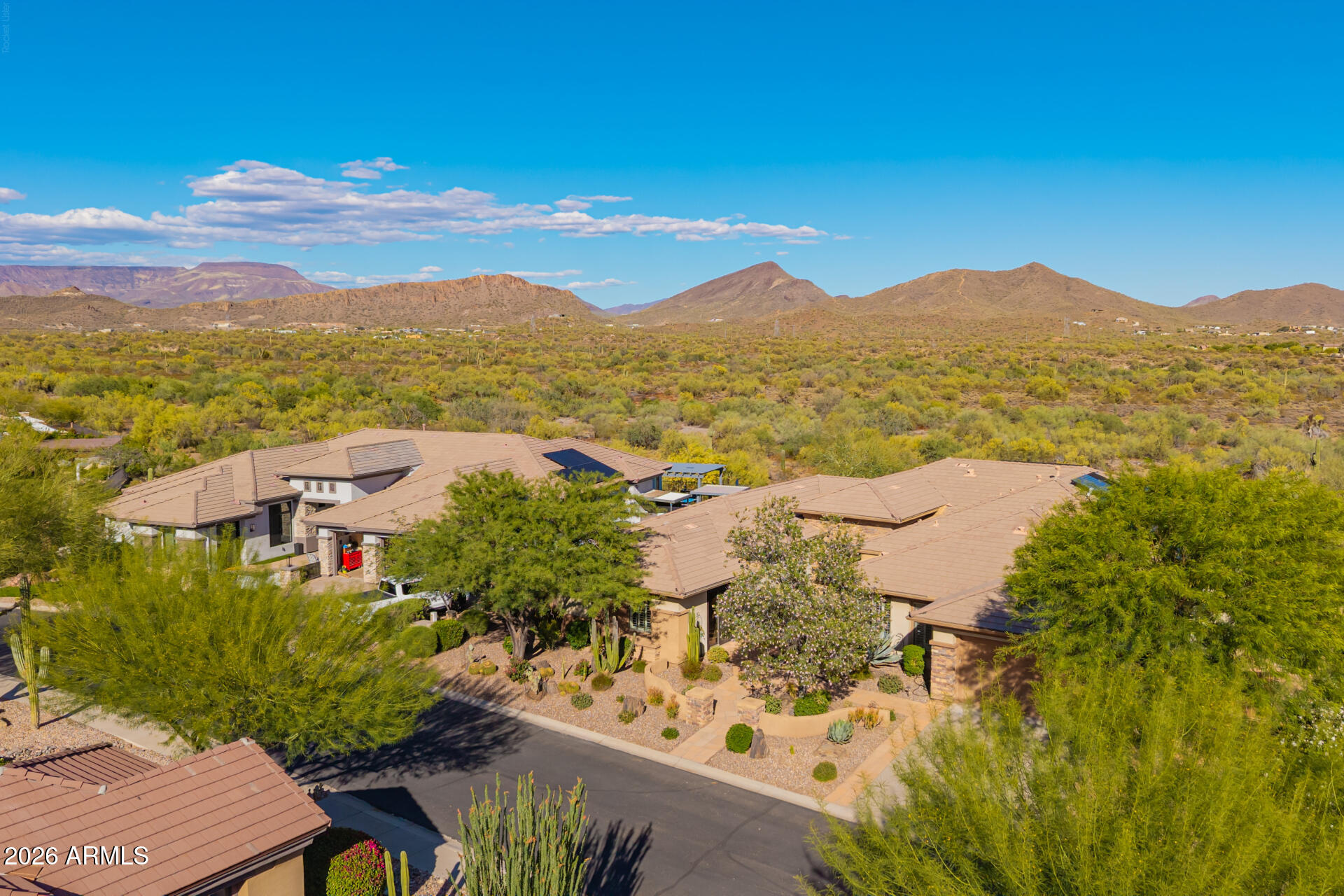 41117 N CLUB POINTE Drive