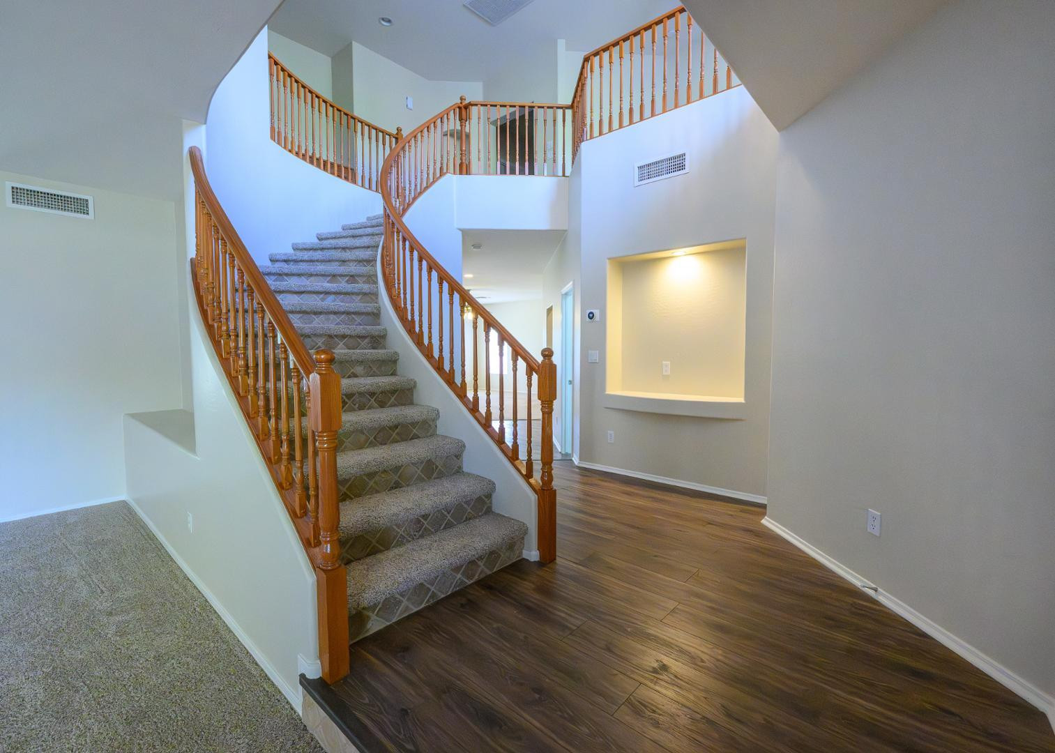 2521 W Tumbleweed Drive