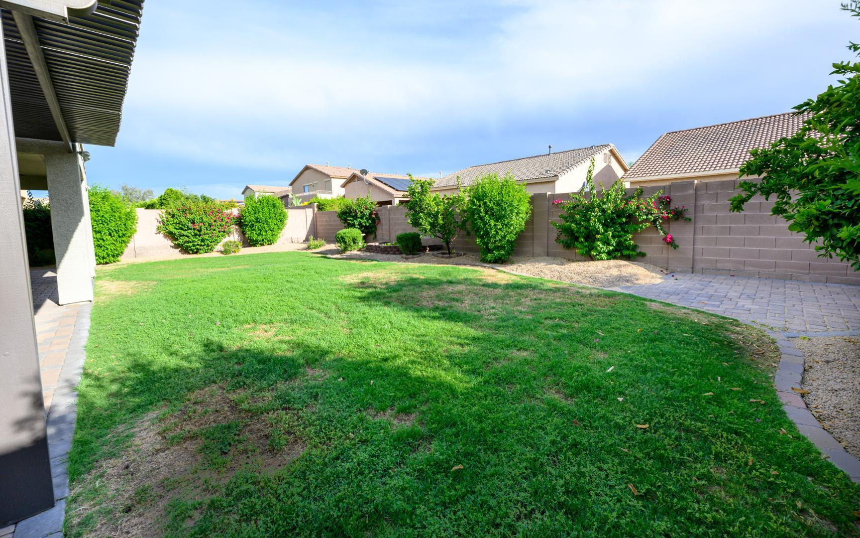 2521 W Tumbleweed Drive