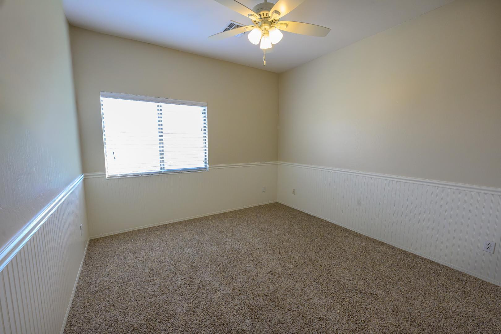 2521 W Tumbleweed Drive