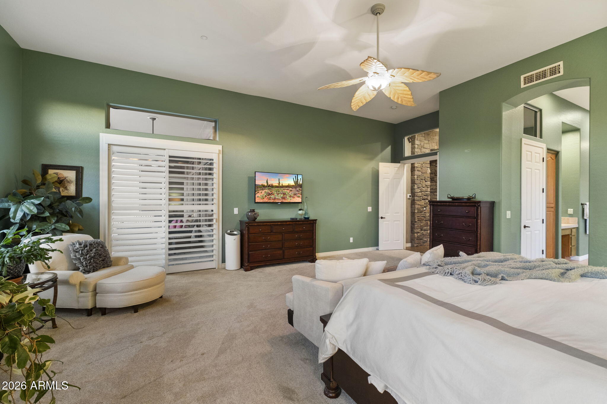 42010 N HARBOUR TOWN Court