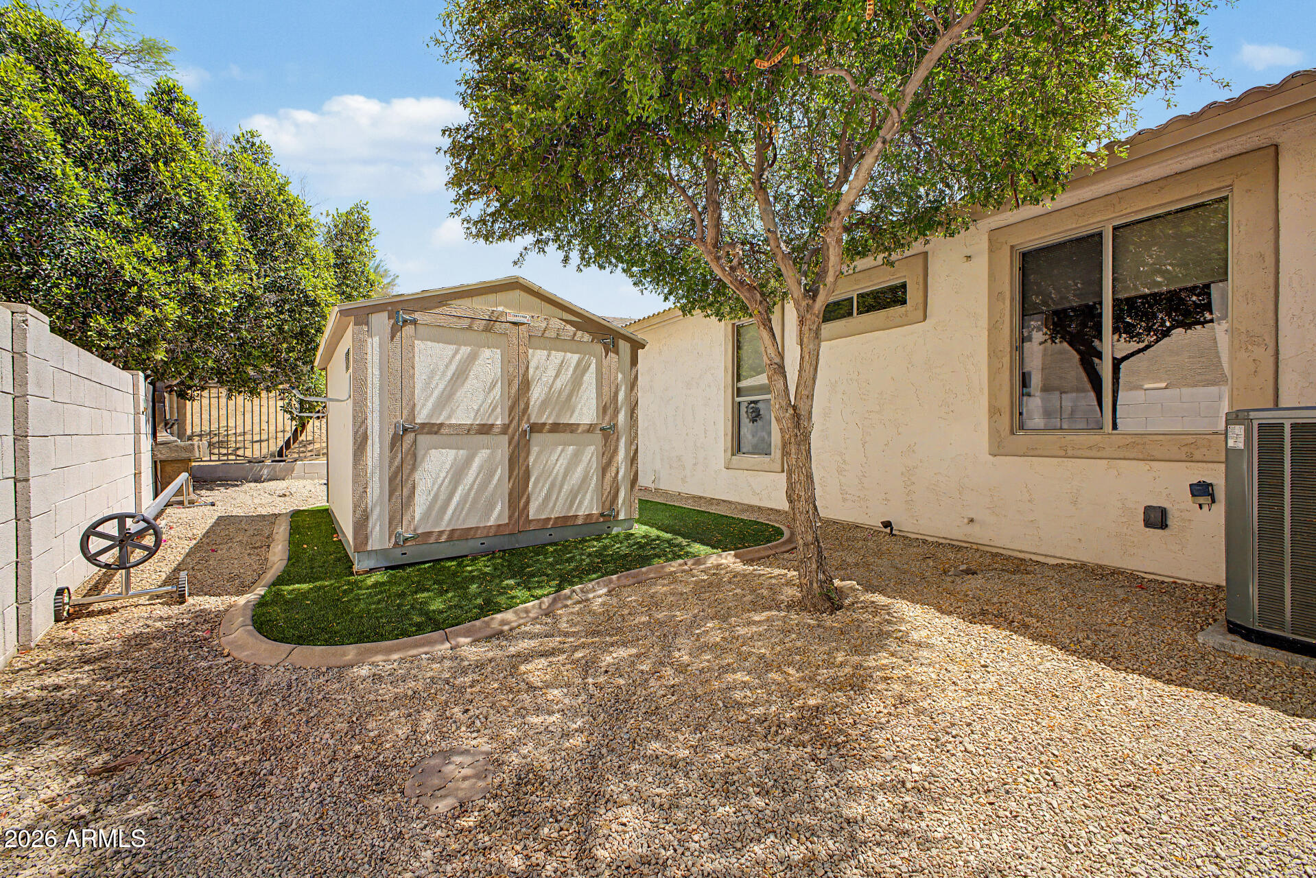 2504 W OLD PAINT Trail