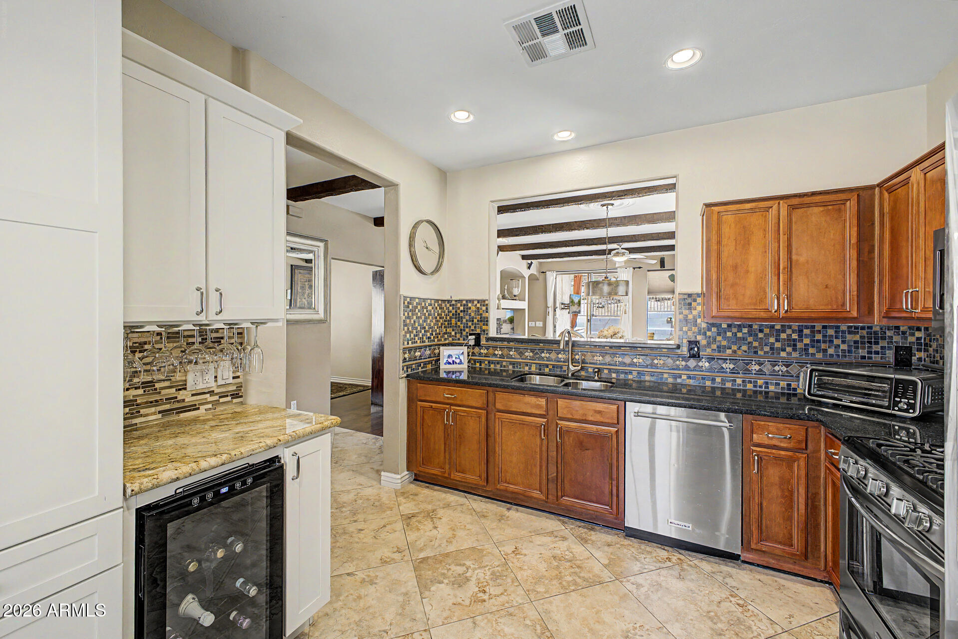 2504 W OLD PAINT Trail