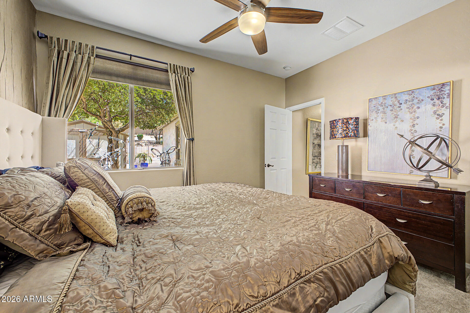 2504 W OLD PAINT Trail