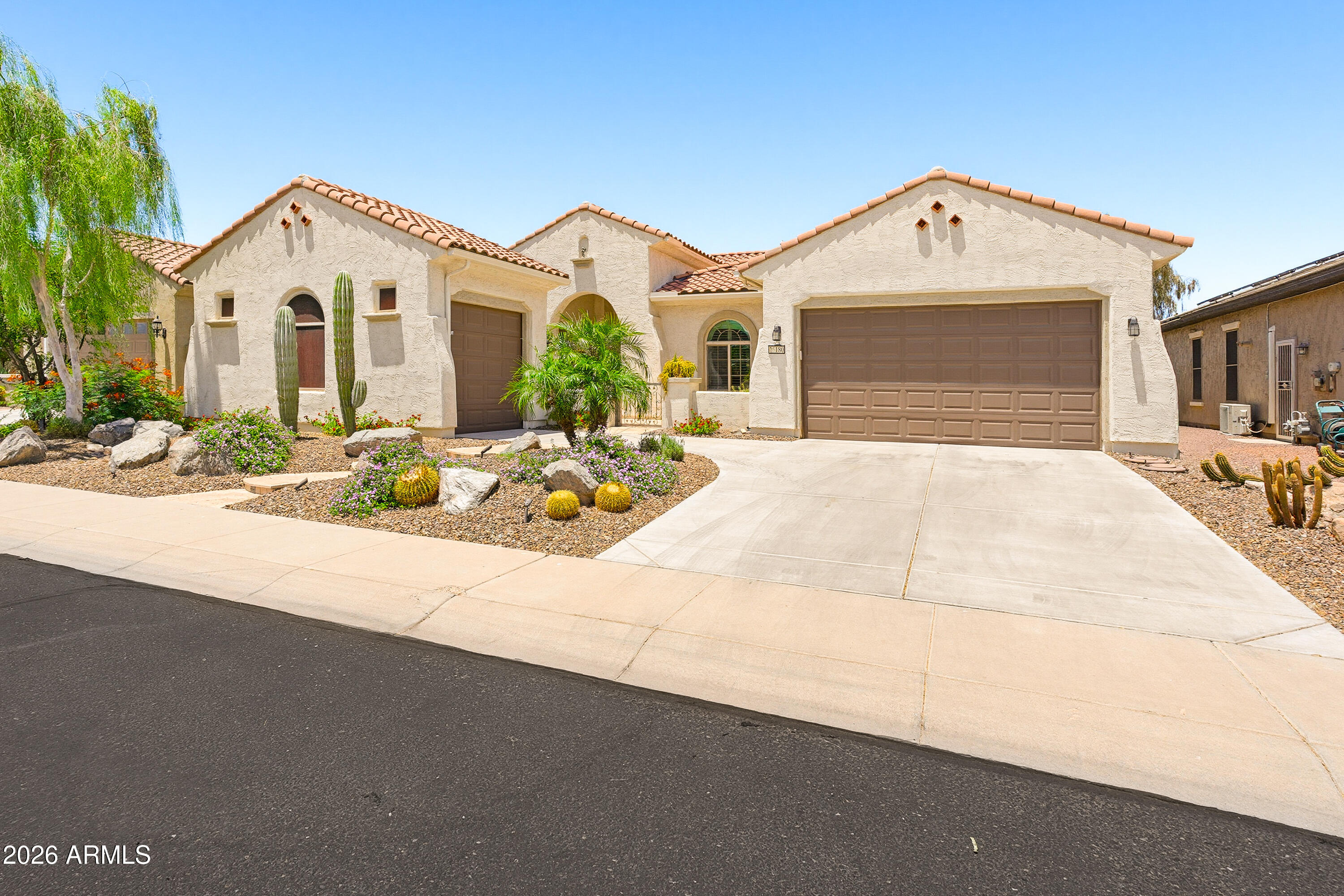 26180 W LOUISE Drive