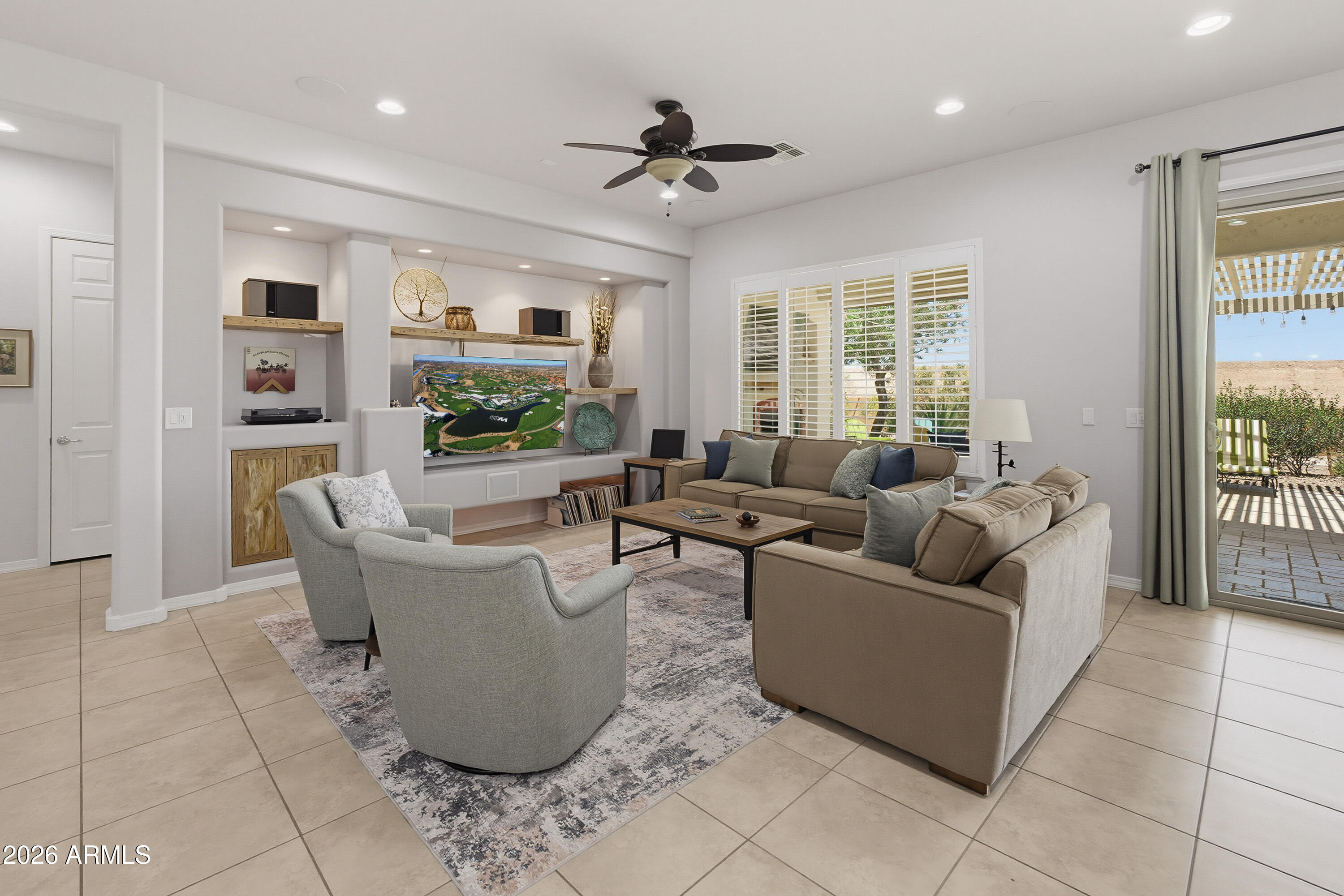 26180 W LOUISE Drive