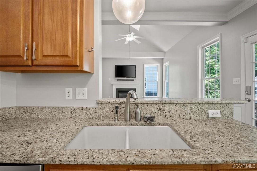 5519 Foxvale Ct