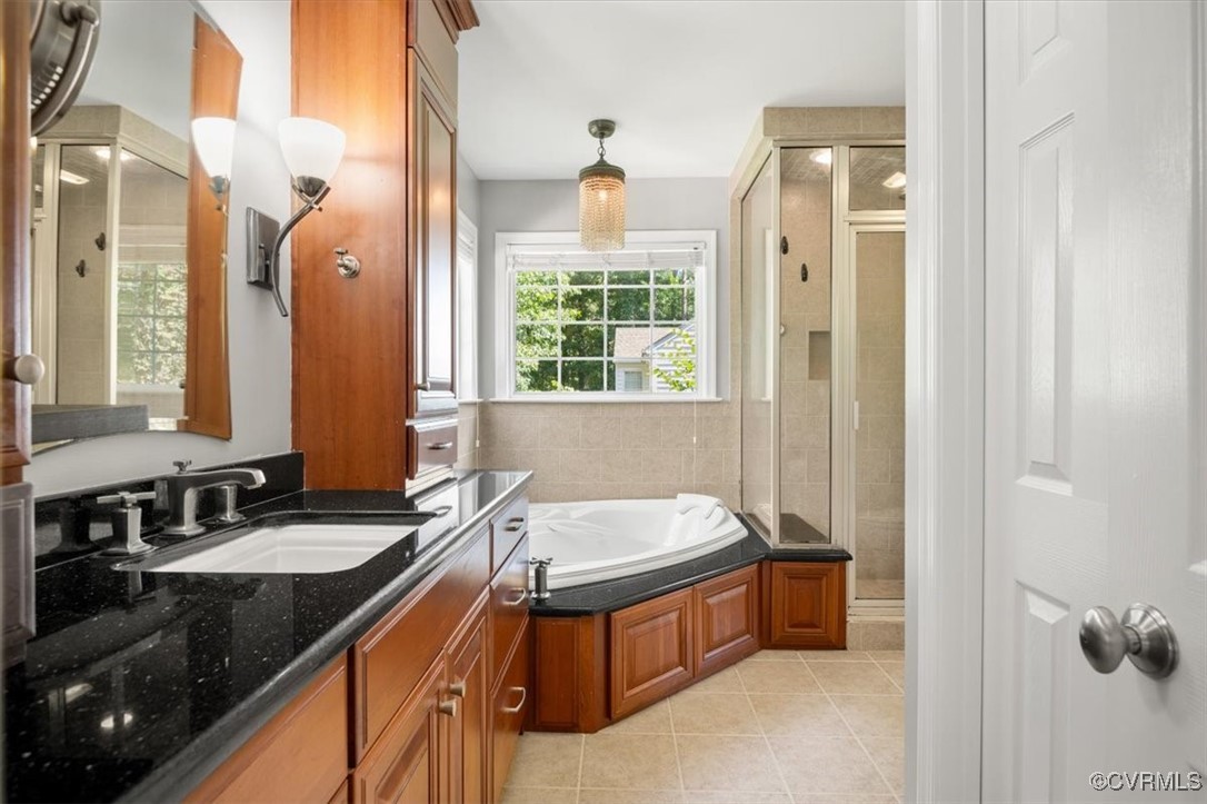 5519 Foxvale Ct
