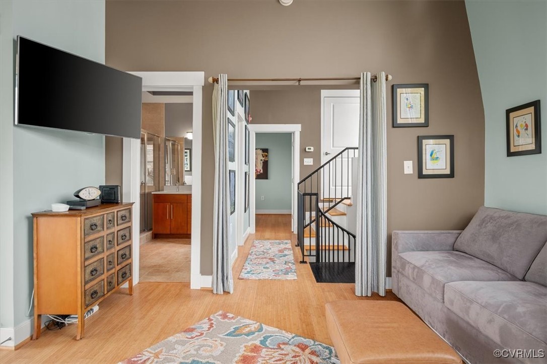 9 N 25th St Unit#PH5