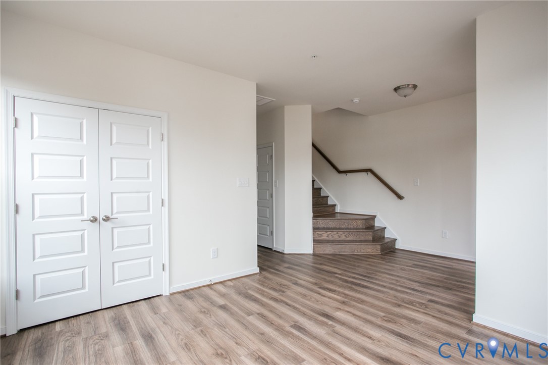 5422 Gillies Creek Mews
