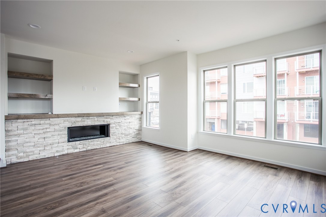 5422 Gillies Creek Mews