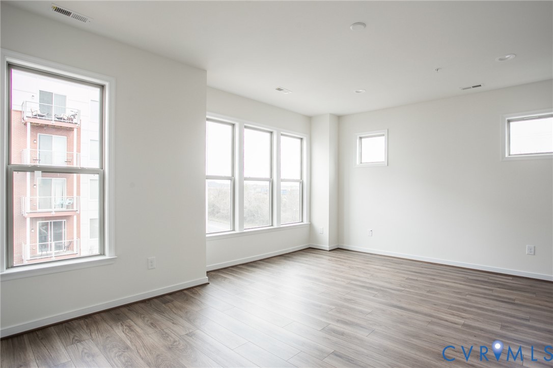 5422 Gillies Creek Mews