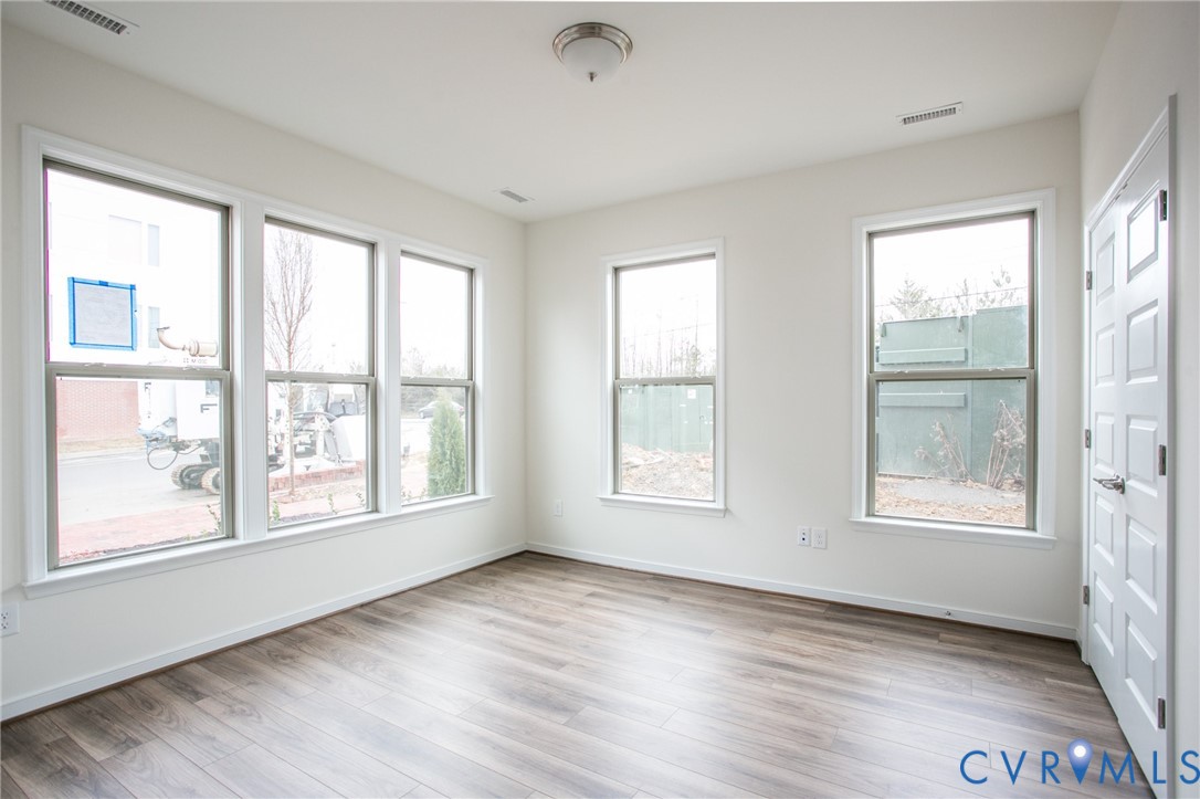 5422 Gillies Creek Mews