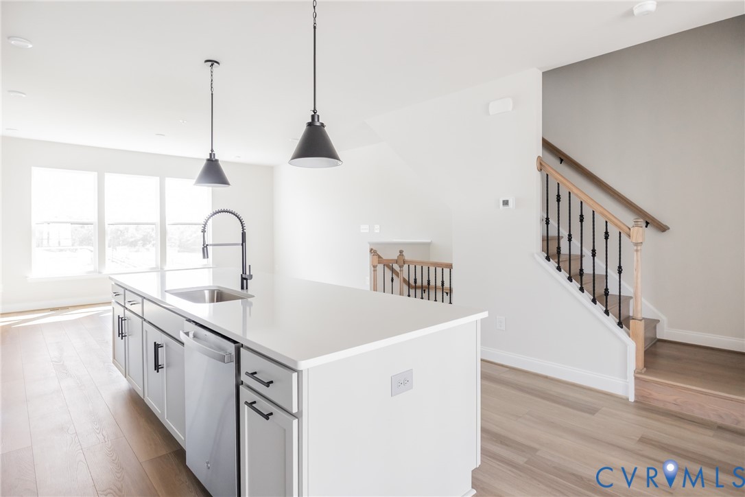 5427 Gillies Creek Mews