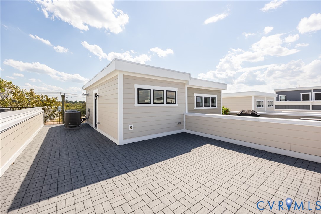 5427 Gillies Creek Mews