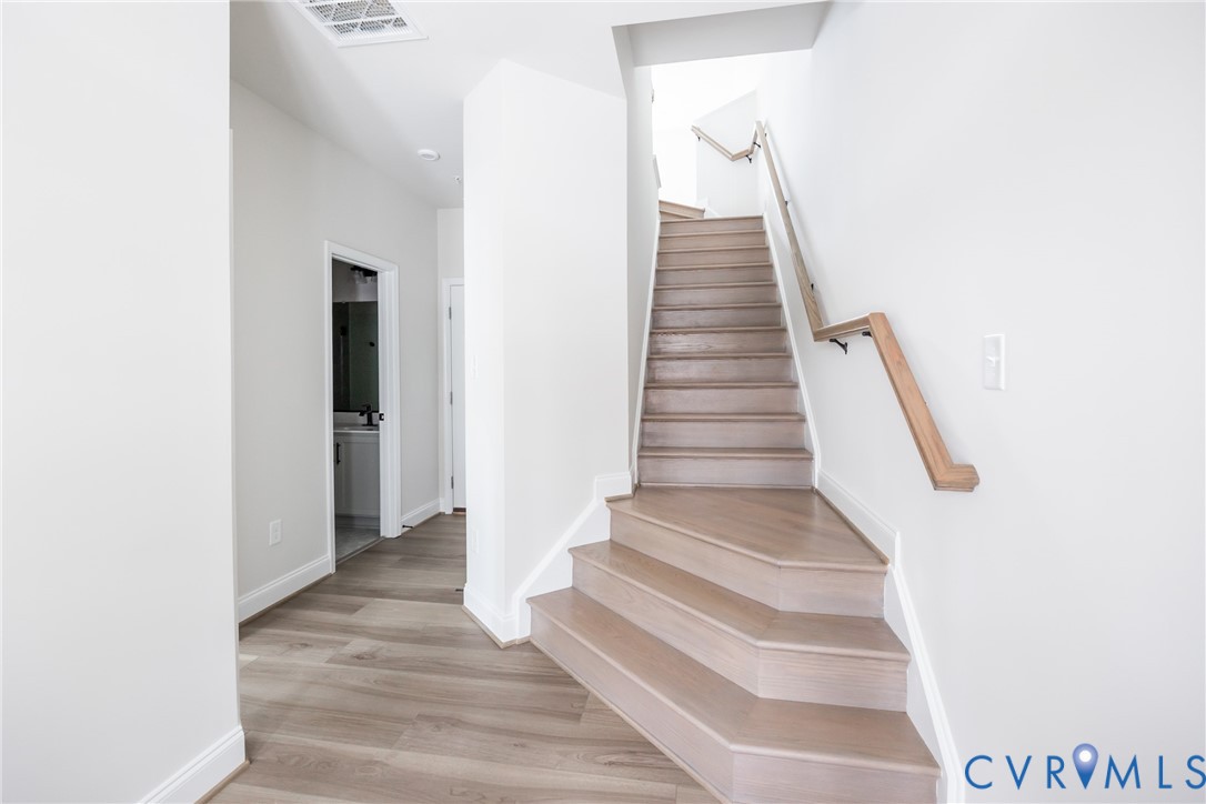 5427 Gillies Creek Mews