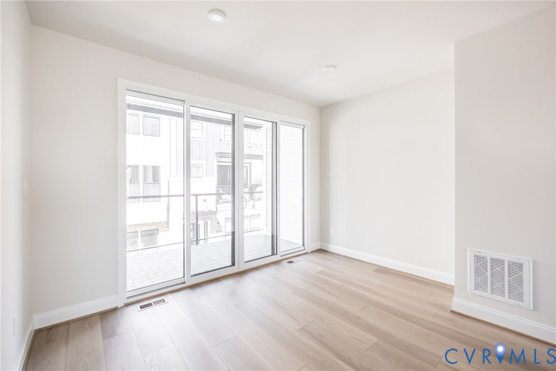5427 Gillies Creek Mews