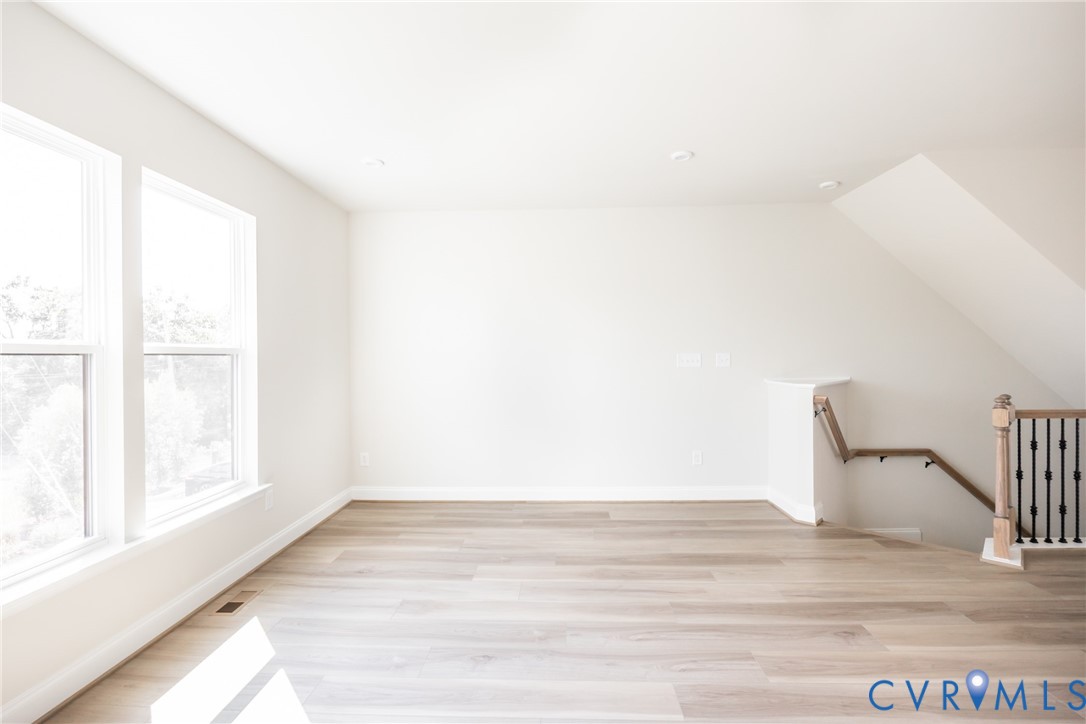 5427 Gillies Creek Mews