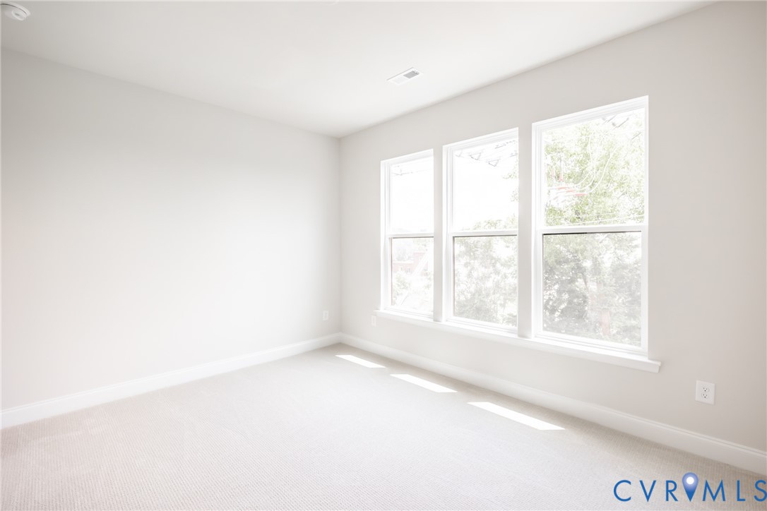 5429 Gillies Creek Mews