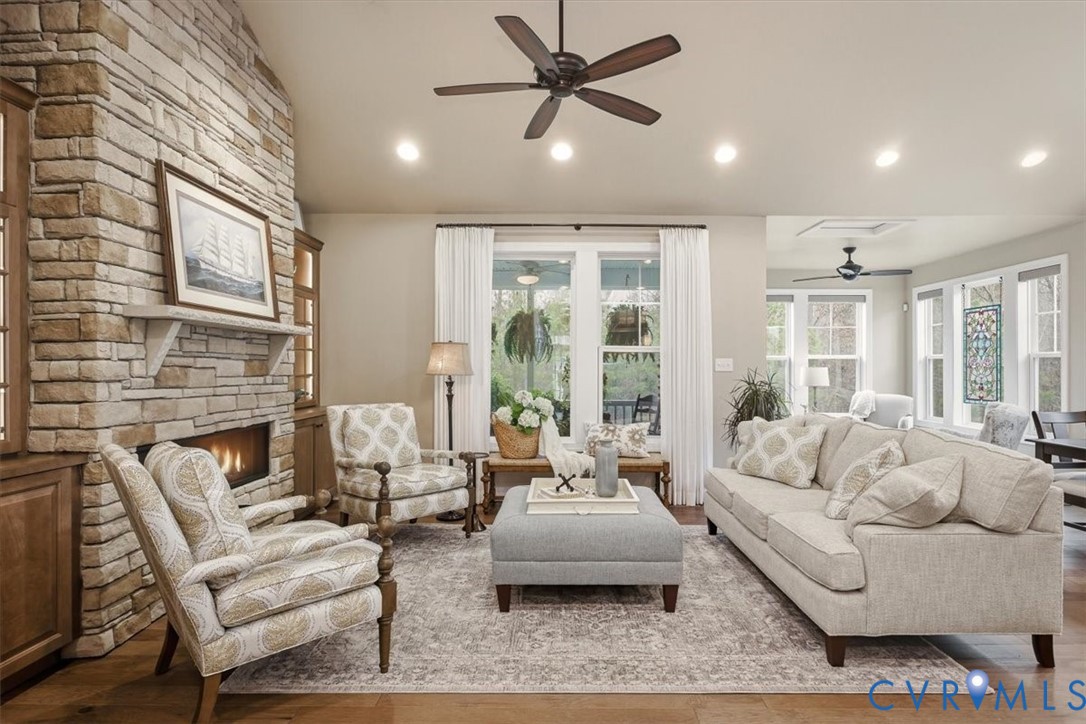 10050 Potters Wheel Way