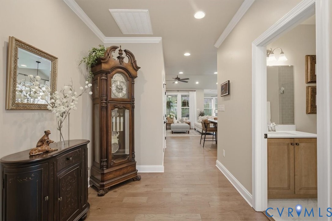 10050 Potters Wheel Way