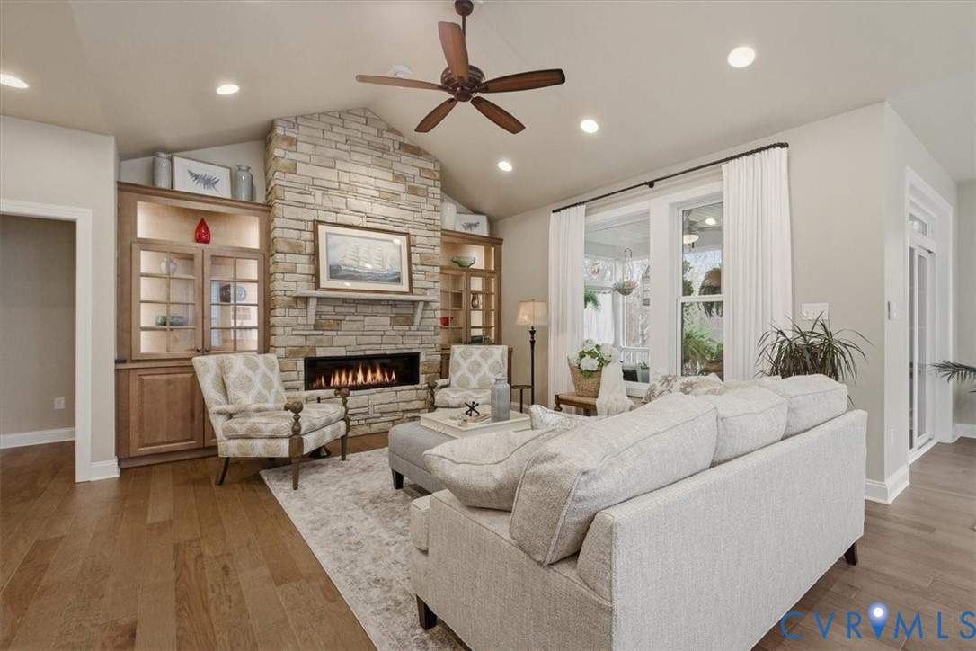 10050 Potters Wheel Way