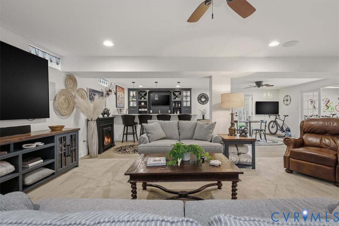 10050 Potters Wheel Way