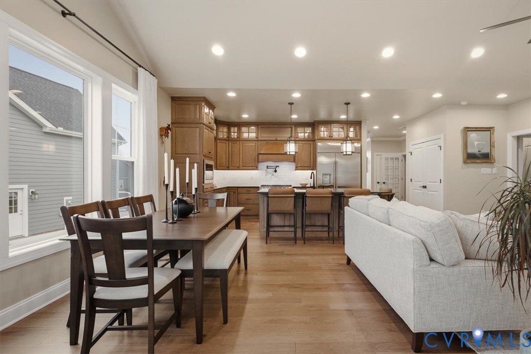 10050 Potters Wheel Way