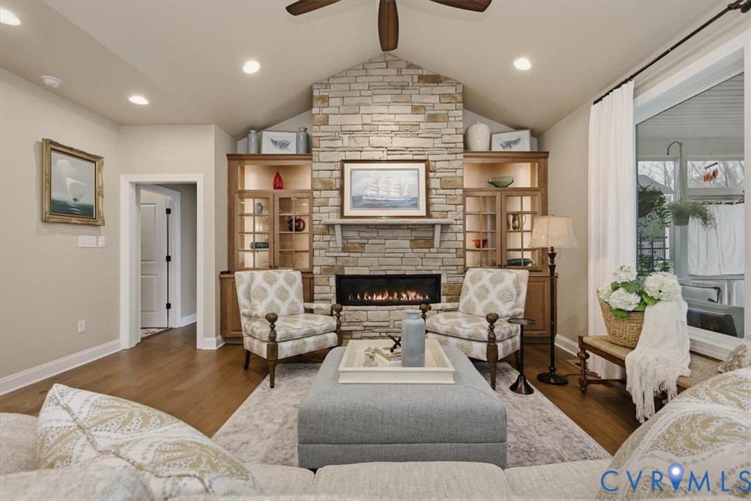 10050 Potters Wheel Way