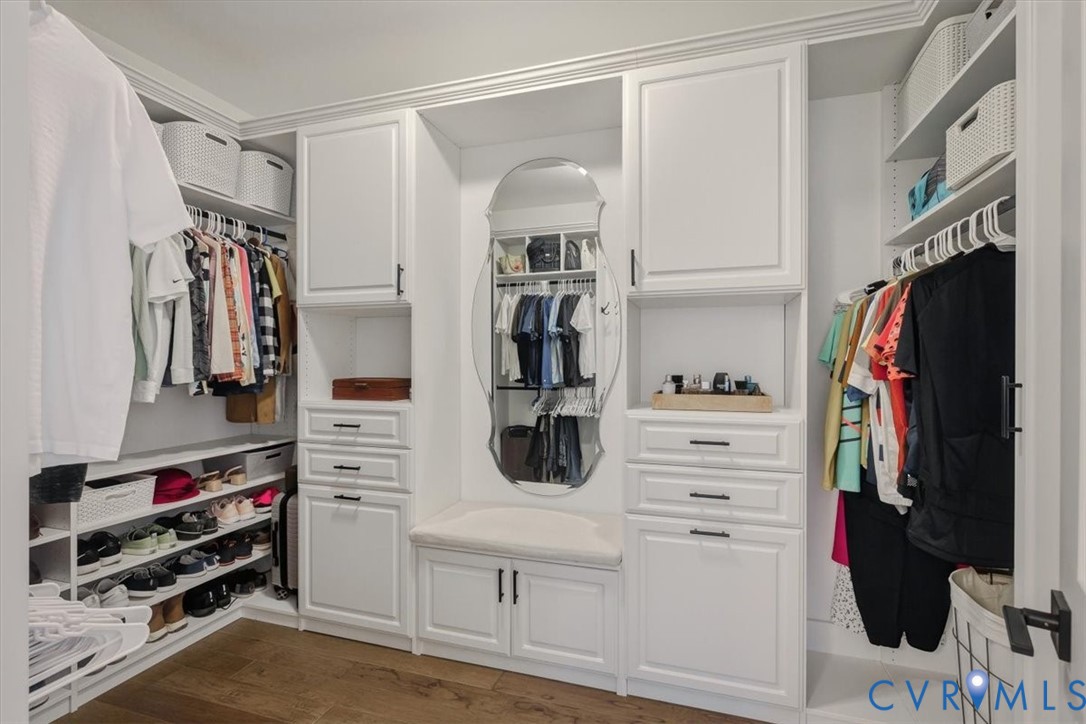 10050 Potters Wheel Way