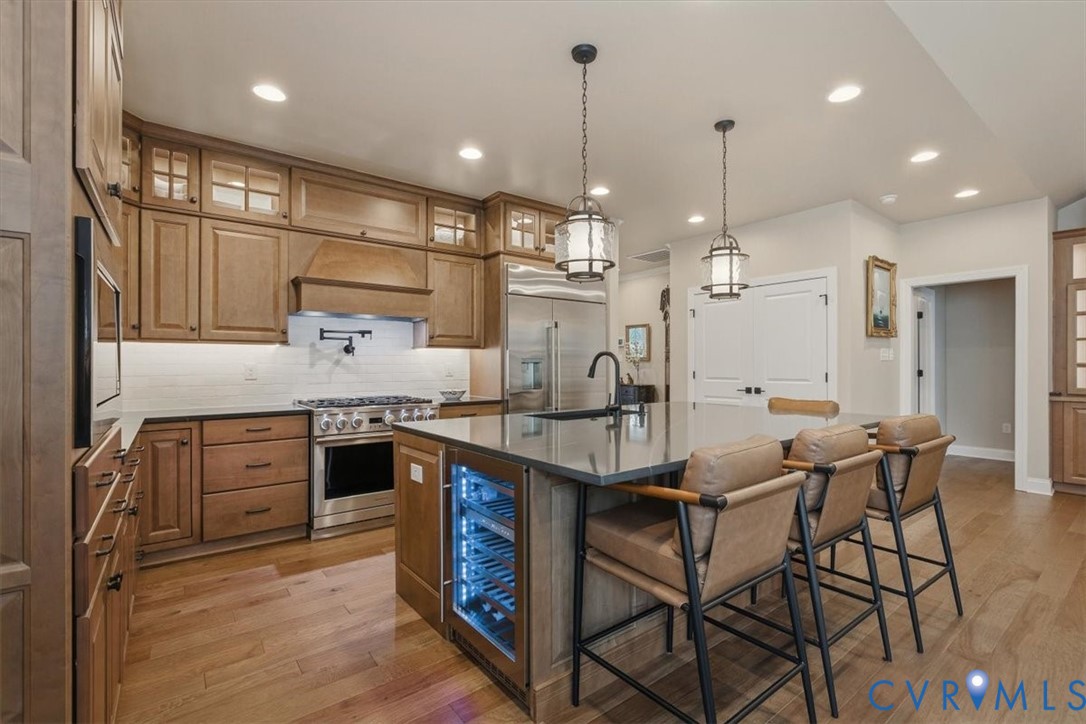 10050 Potters Wheel Way