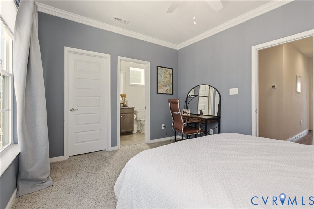 10 Capital Trail Row