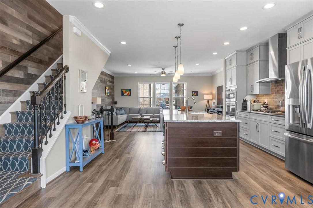 10 Capital Trail Row