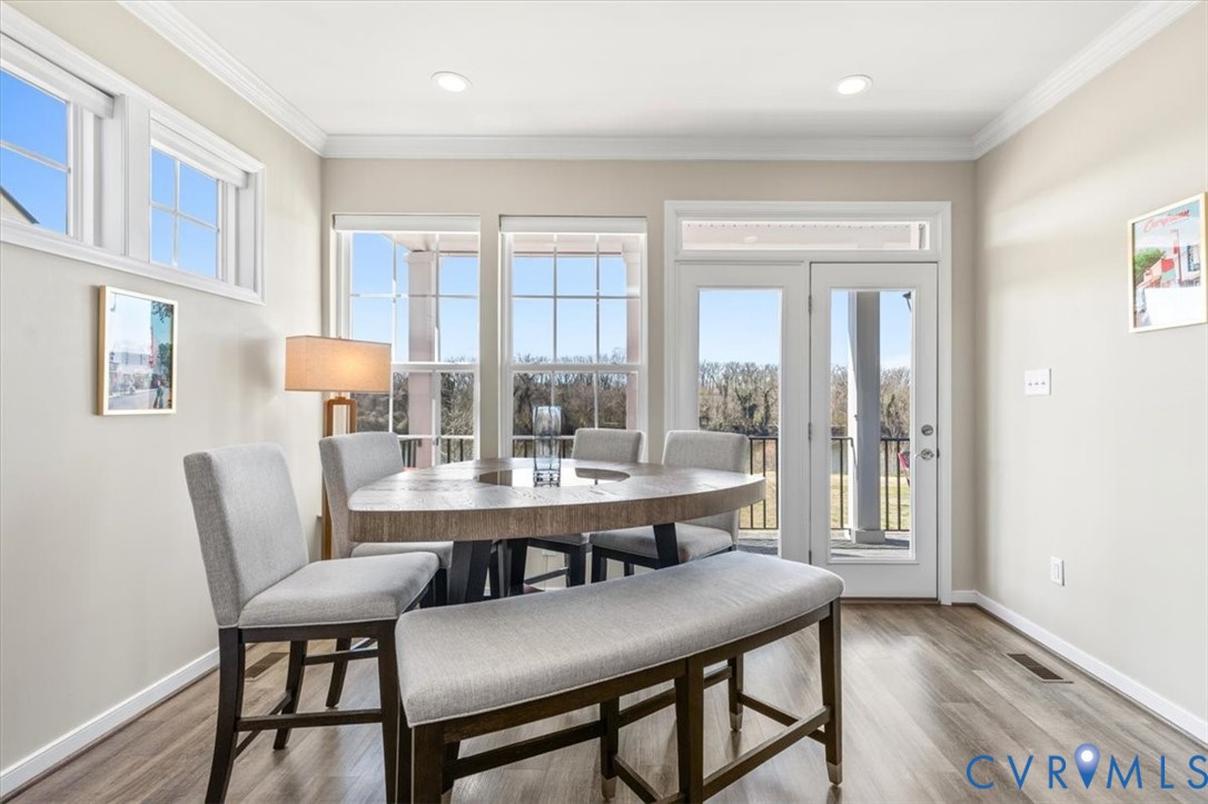 10 Capital Trail Row