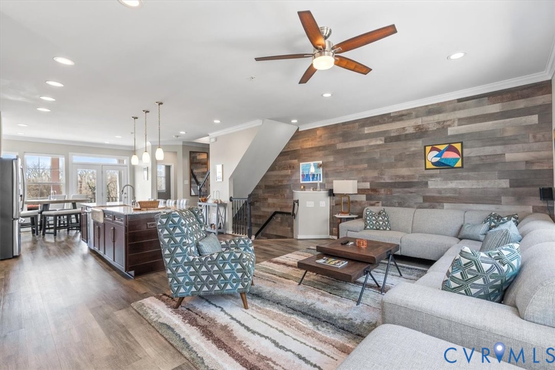 10 Capital Trail Row