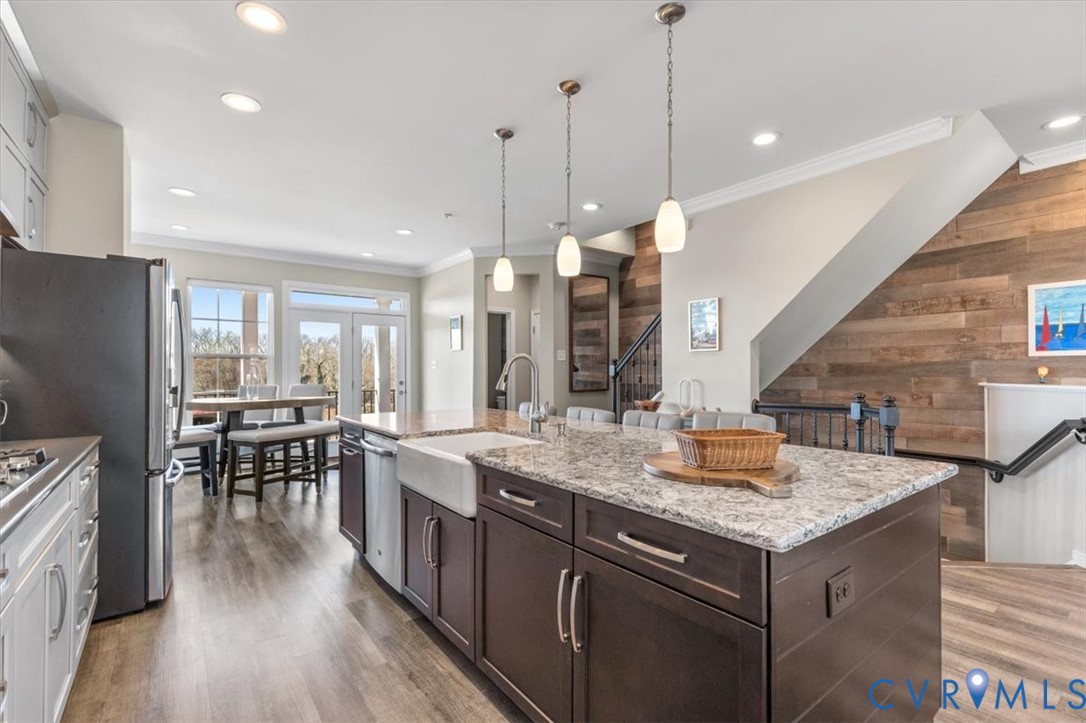 10 Capital Trail Row