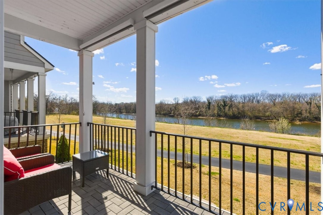 10 Capital Trail Row