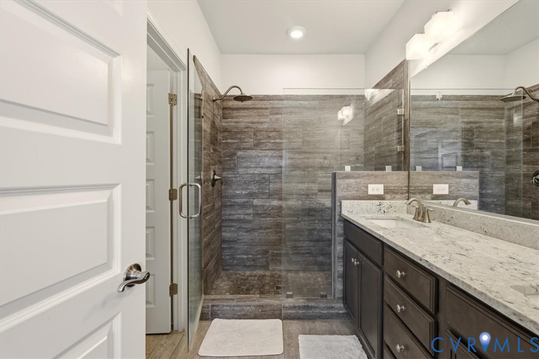 10 Capital Trail Row