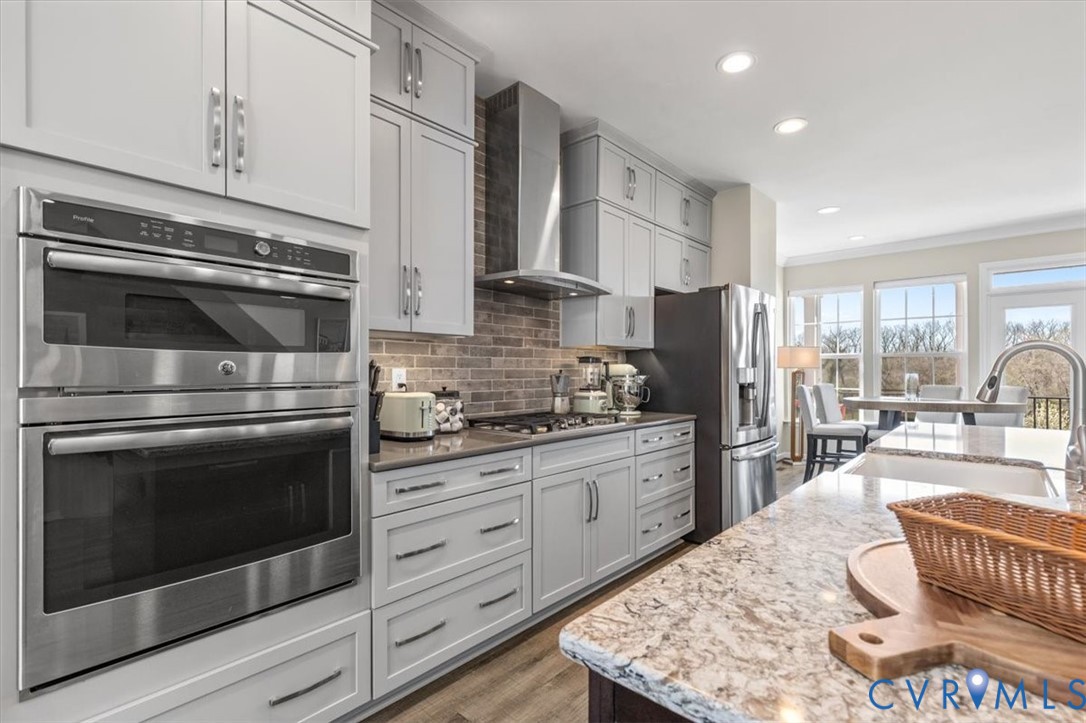 10 Capital Trail Row