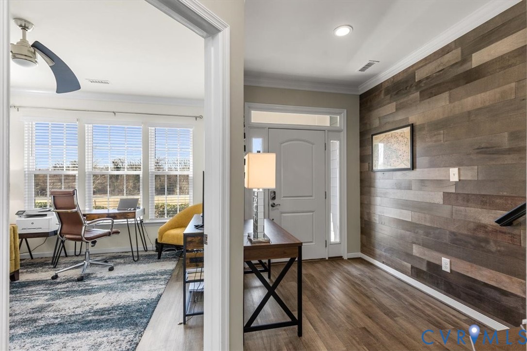 10 Capital Trail Row