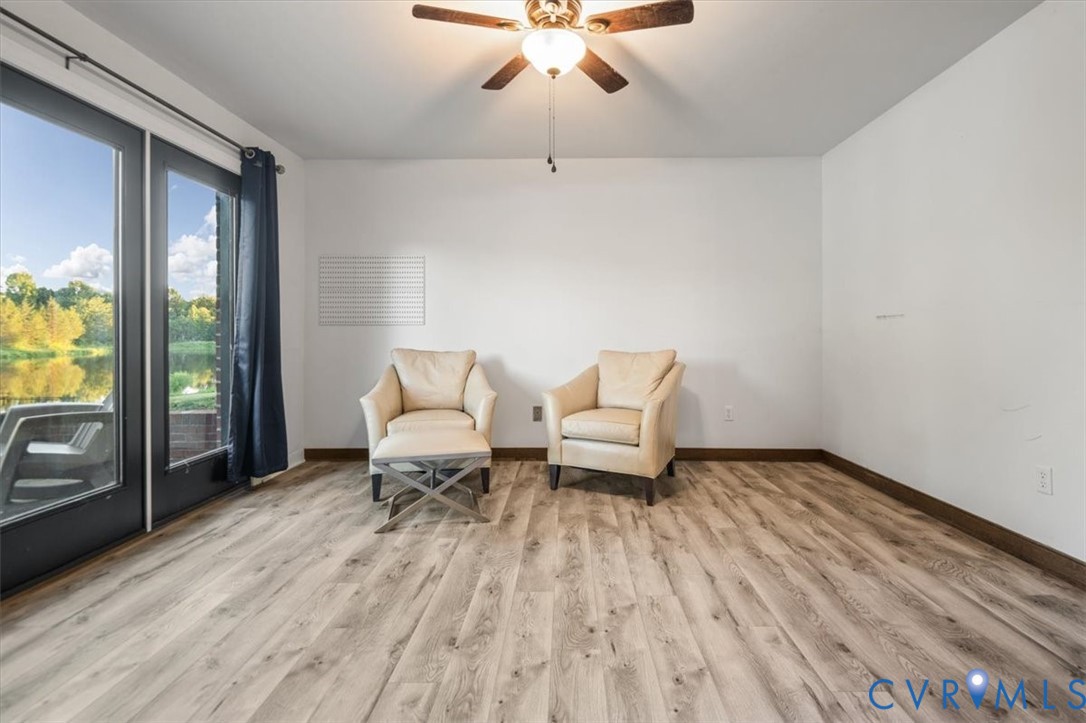 12083 Jefferson Hwy