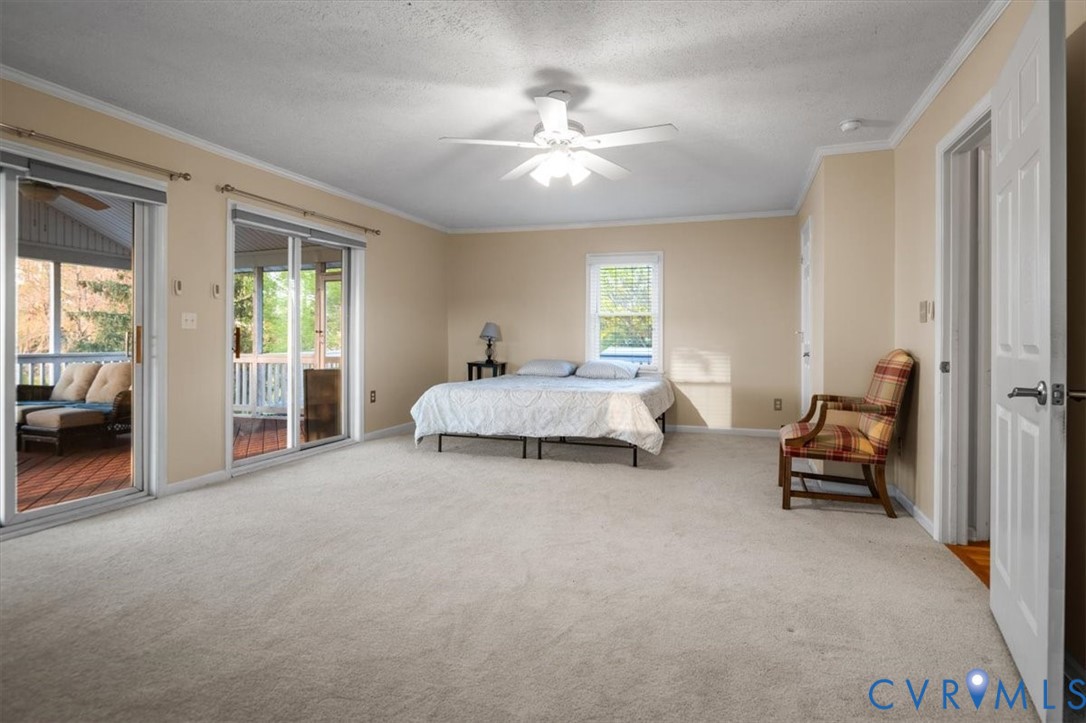 26 Lake Ct