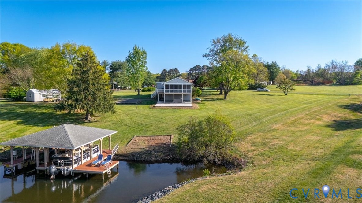 26 Lake Ct
