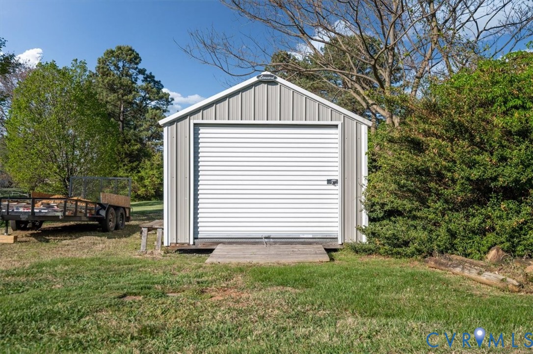 26 Lake Ct