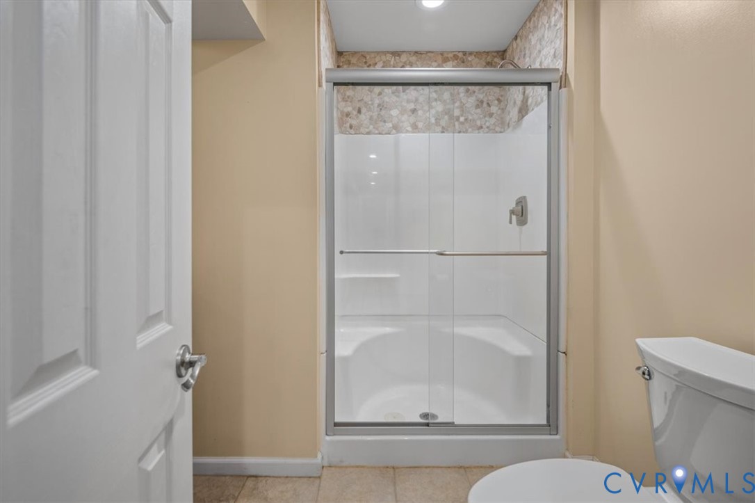 26 Lake Ct