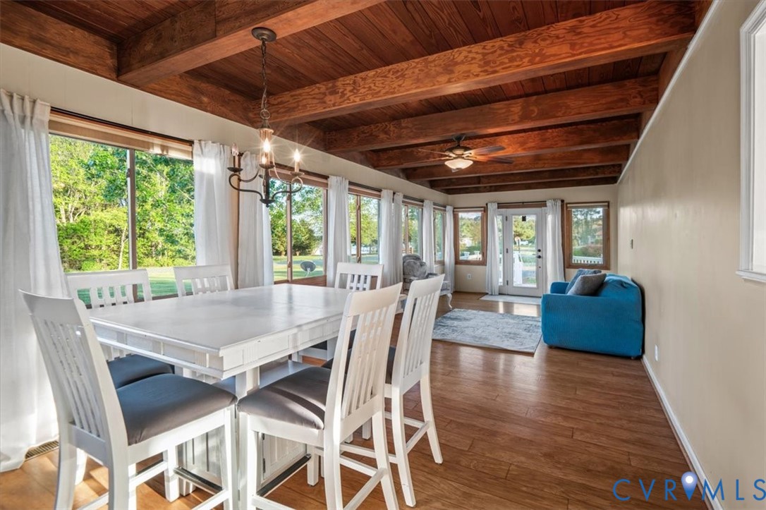 26 Lake Ct